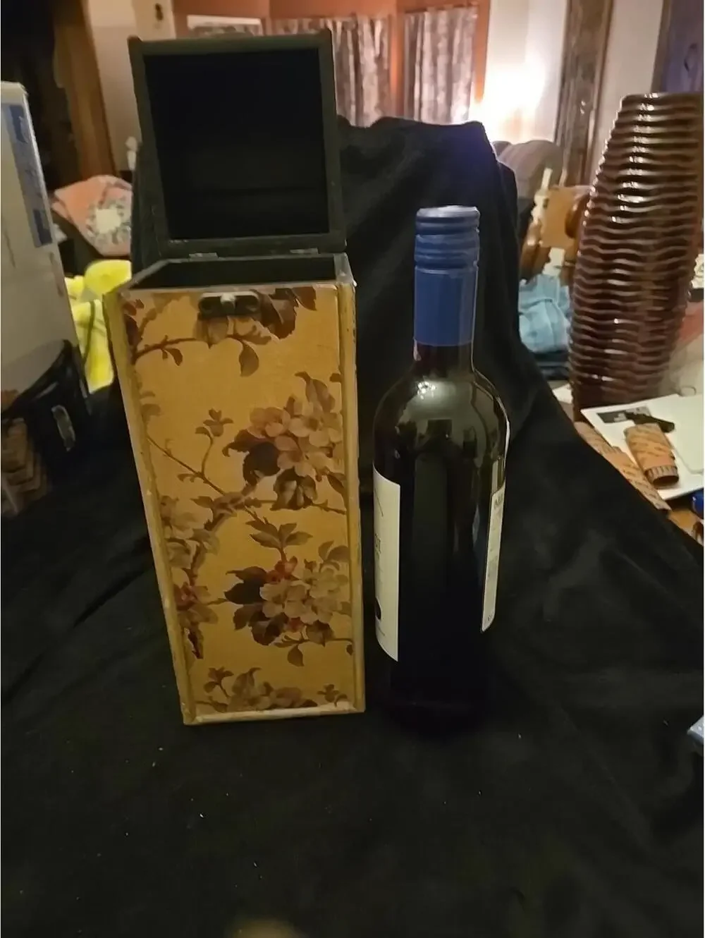 wooden wine box with lid